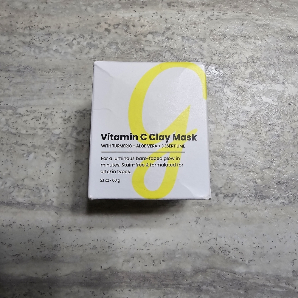 Gleamin Vitamin C Clay Mask for Dark Spots, Dull Skin, Scarring, Blemish + More. - Picture 2 of 4